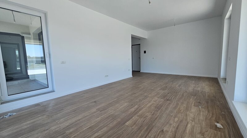 Berceni, Sos. Oltenitei, Sun Plaza, 190 mp, 2 locuri de parcare, 2024.