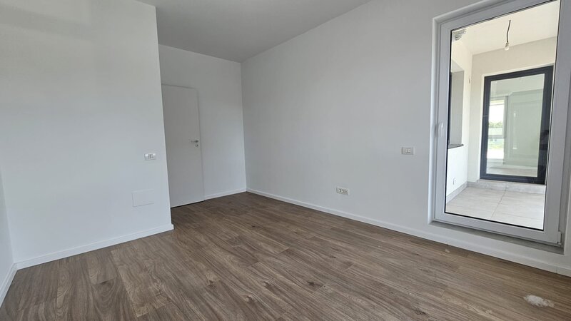 Berceni, Sos. Oltenitei, Sun Plaza, 190 mp, 2 locuri de parcare, 2024.