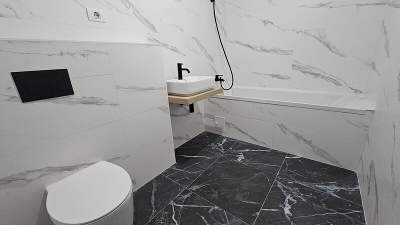 Berceni, Sos. Oltenitei, Sun Plaza, 190 mp, 2 locuri de parcare, 2024.