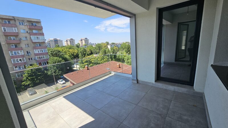 Berceni, Sos. Oltenitei, Sun Plaza, 190 mp, 2 locuri de parcare, 2024.