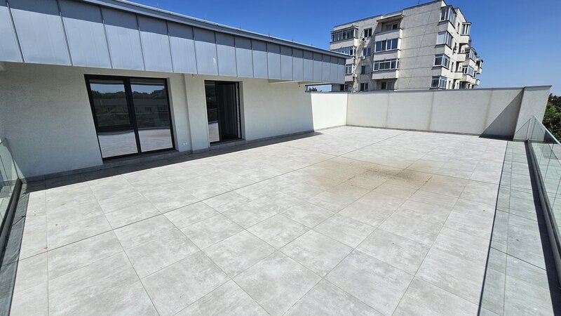 Berceni, Sos. Oltenitei, Sun Plaza, 190 mp, 2 locuri de parcare, 2024.