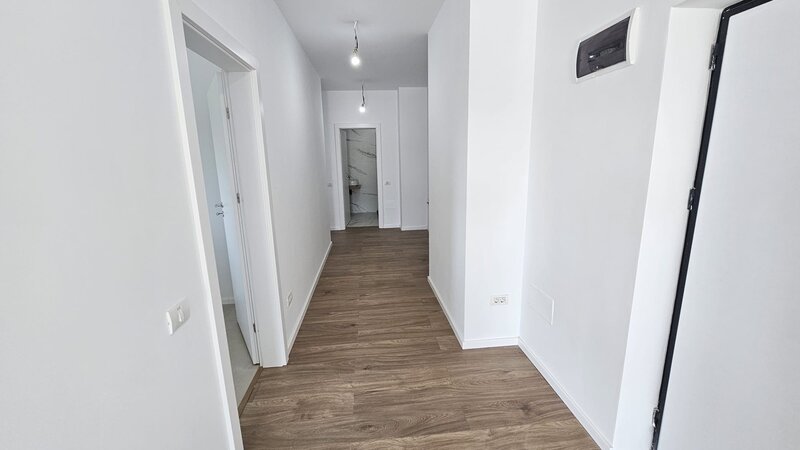 Berceni, Sos. Oltenitei, Sun Plaza, 190 mp, 2 locuri de parcare, 2024.