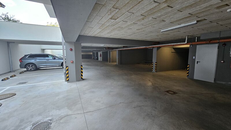 Berceni, Sos. Oltenitei, Sun Plaza, 190 mp, 2 locuri de parcare, 2024.