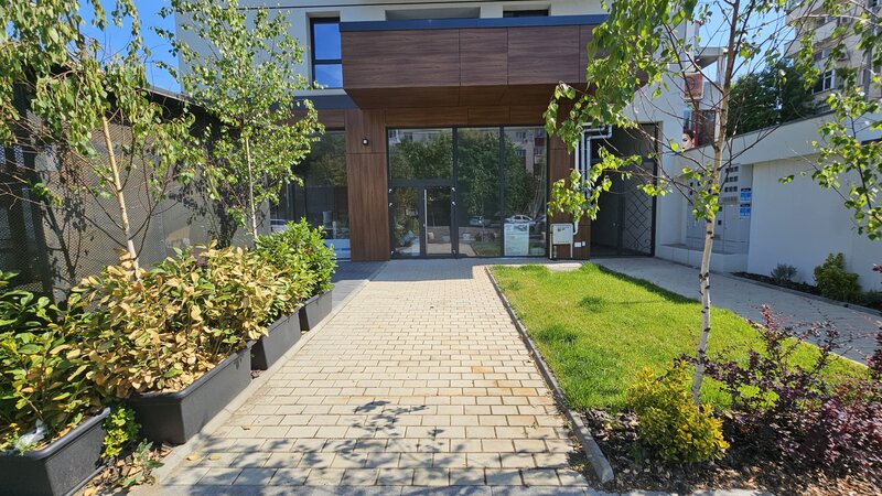 Berceni, Sos. Oltenitei, Sun Plaza, 190 mp, 2 locuri de parcare, 2024.